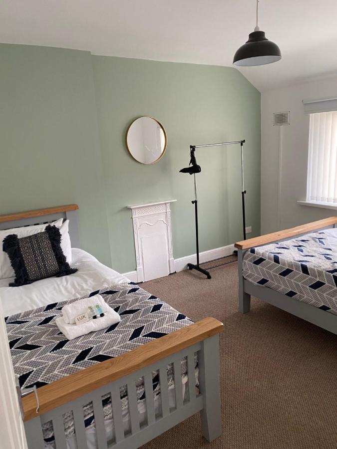 Springfield Retreat Villa Risca Bagian luar foto